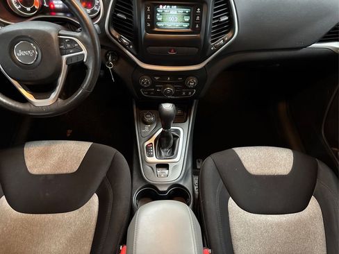 Used 2014 Jeep Cherokee Latitude w/ Cold Weather Group image 17