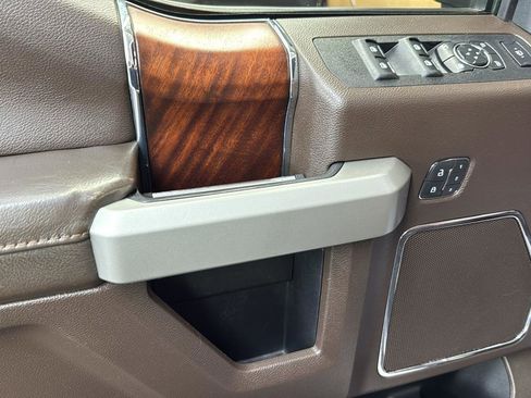 Used 2019 Ford F250 King Ranch w/ King Ranch Ultimate Package image 12