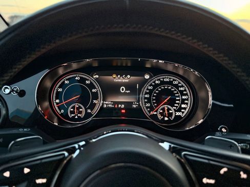Used 2019 Bentley Bentayga AWD/4WD image 47