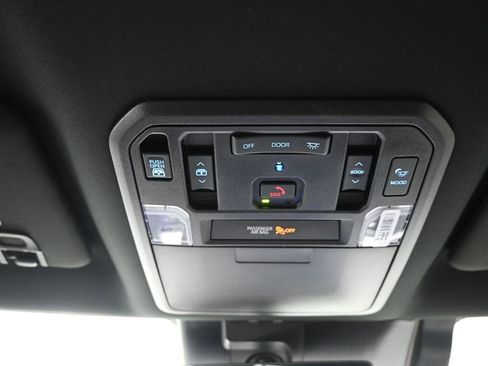 New 2024 Toyota Tundra Platinum image 17