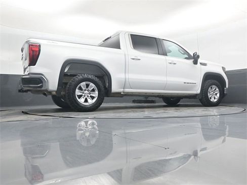 Used 2023 GMC Sierra 1500 SLE image 38