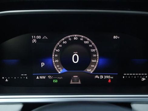 New 2026 Volkswagen Taos SE image 12