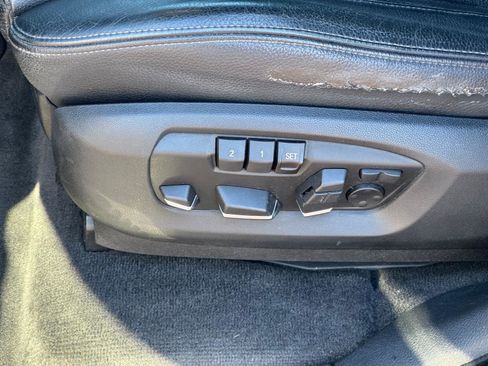 Used 2017 BMW X5 xDrive50i image 9