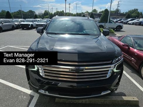 Used 2023 Chevrolet Suburban High Country w/ Premium Package AWD/4WD image 3