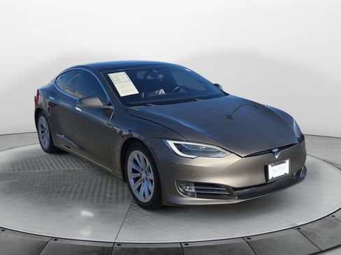 Used 2016 Tesla Model S 75D image 7