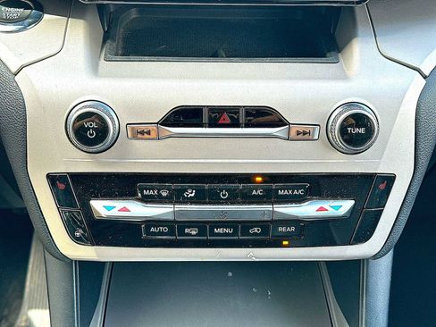 Used 2023 Ford Explorer XLT w/ Equipment Group 202A image 16