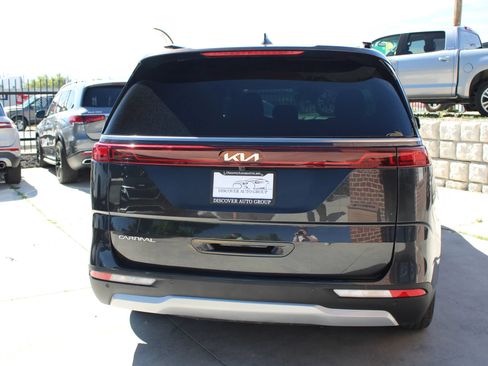 Used 2024 Kia Carnival SX FWD image 9
