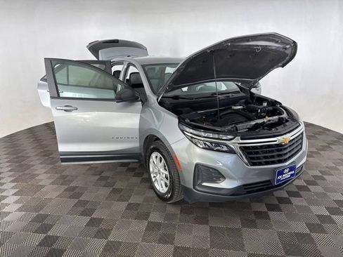 Used 2023 Chevrolet Equinox LS w/ LS Convenience Package FWD image 14