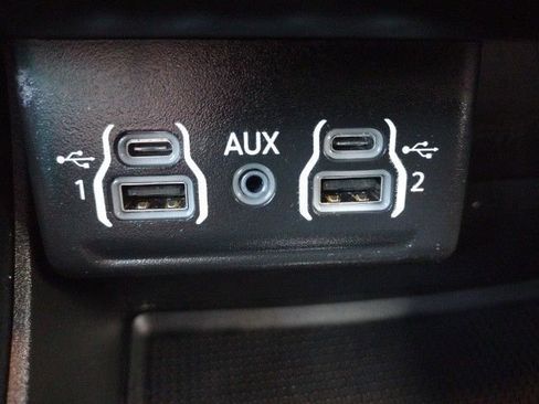 Used 2022 Dodge Durango GT image 40