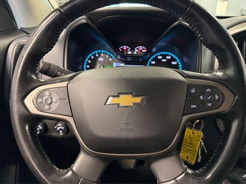 Used 2017 Chevrolet Colorado Z71 AWD/4WD image 22