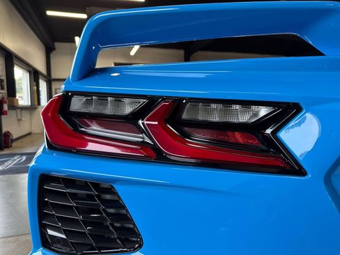 Used 2023 Chevrolet Corvette Stingray Coupe w/ Z51 Performance Package image 19