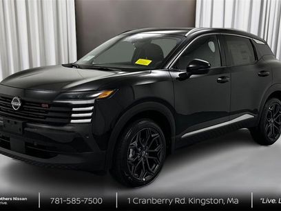 New 2025 Nissan Kicks SR w/ SR Premium Package