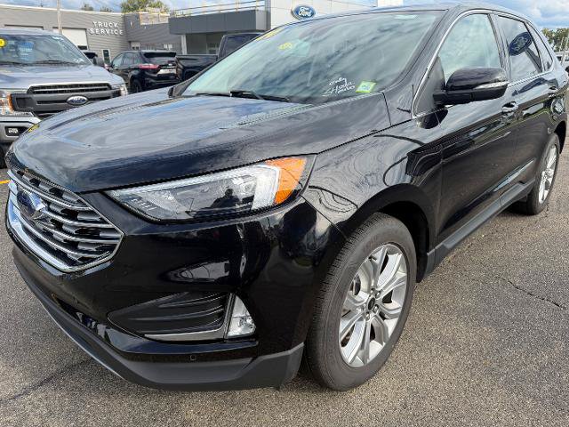 Certified 2024 Ford Edge Titanium AWD/4WD image 4