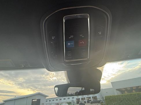 Certified 2025 Jeep Grand Cherokee L Laredo image 10