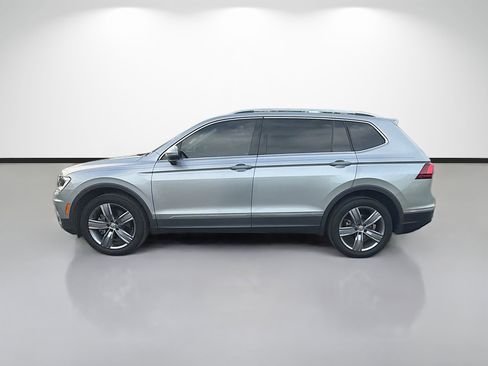 Used 2020 Volkswagen Tiguan SEL FWD image 6
