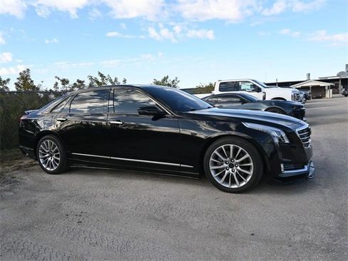 Used 2018 Cadillac CT6 Luxury image 24