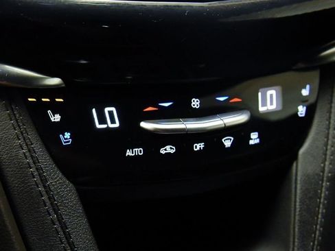 Used 2024 Cadillac XT6 Sport w/ Technology Package AWD/4WD image 42