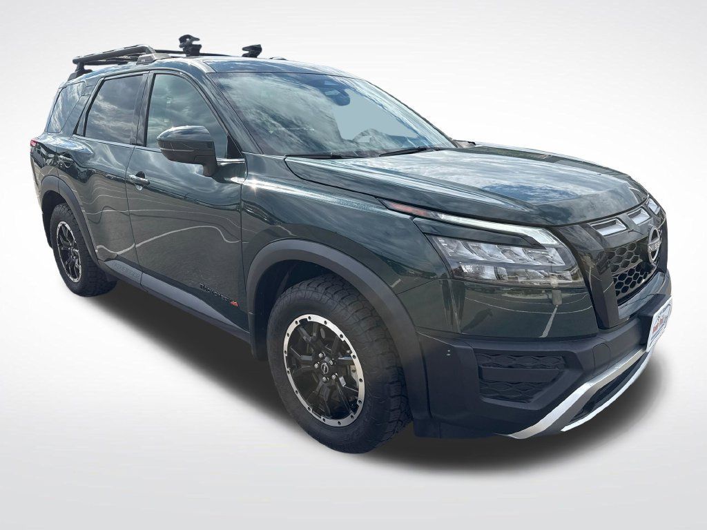 Used 2025 Nissan Pathfinder Rock Creek AWD/4WD image 8
