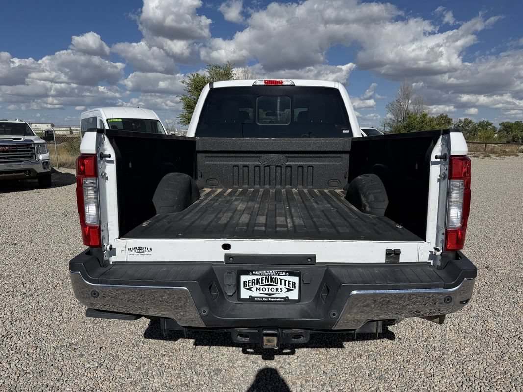Used 2017 Ford F250 XLT w/ XLT Value Package AWD/4WD image 9