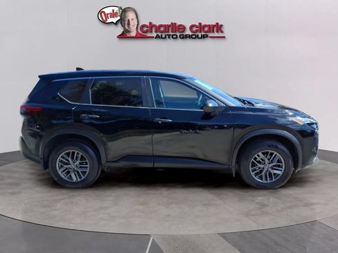 Used 2023 Nissan Rogue S FWD image 6