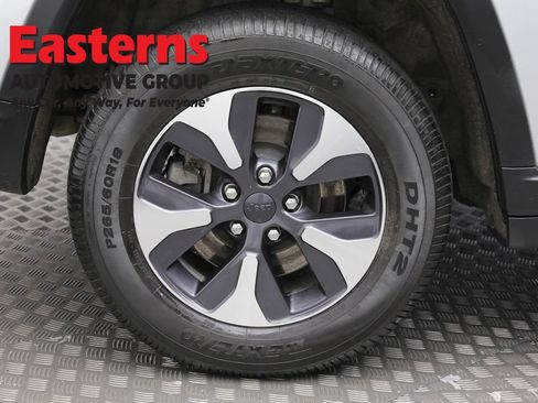 Used 2022 Jeep Grand Cherokee Limited 4xe AWD/4WD image 32