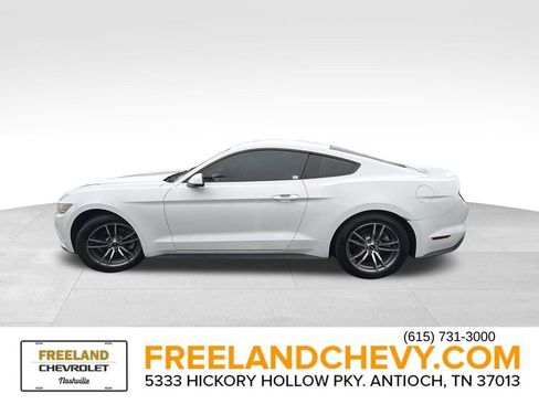 Used 2016 Ford Mustang Premium image 6