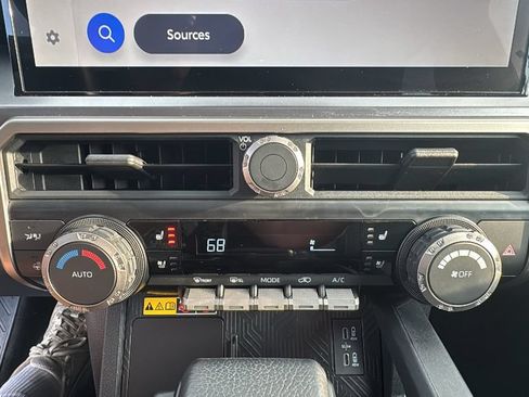 Used 2025 Toyota 4Runner TRD Sport Premium AWD/4WD image 22