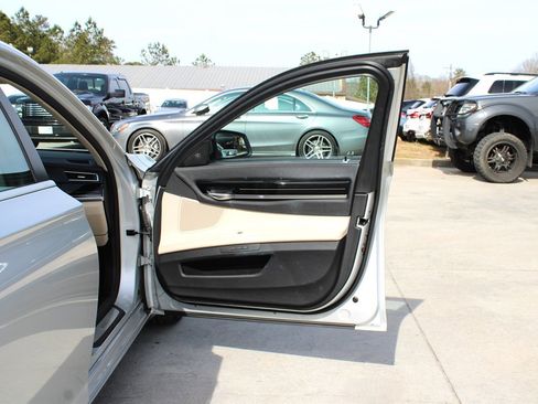 Used 2009 BMW 750Li 750Li image 34