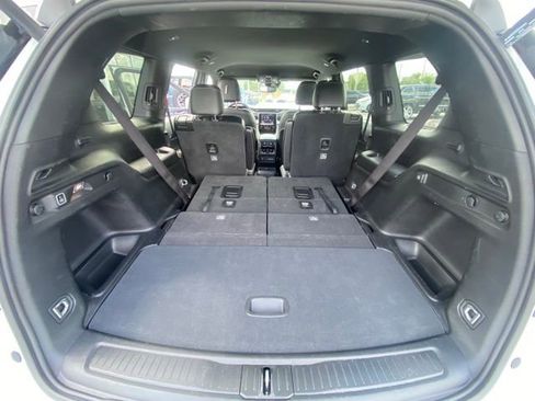 Used 2023 Jeep Grand Cherokee L Laredo AWD/4WD image 28