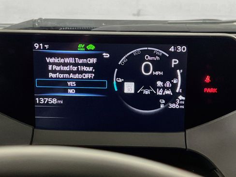 Used 2025 Toyota Prius Plug-In Hybrid FWD image 21