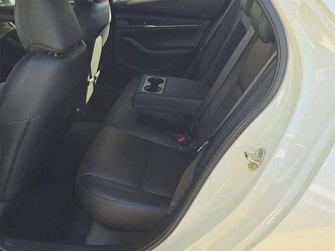 Used 2024 MAZDA MAZDA3 Hatchback w/ Appearance Package image 15