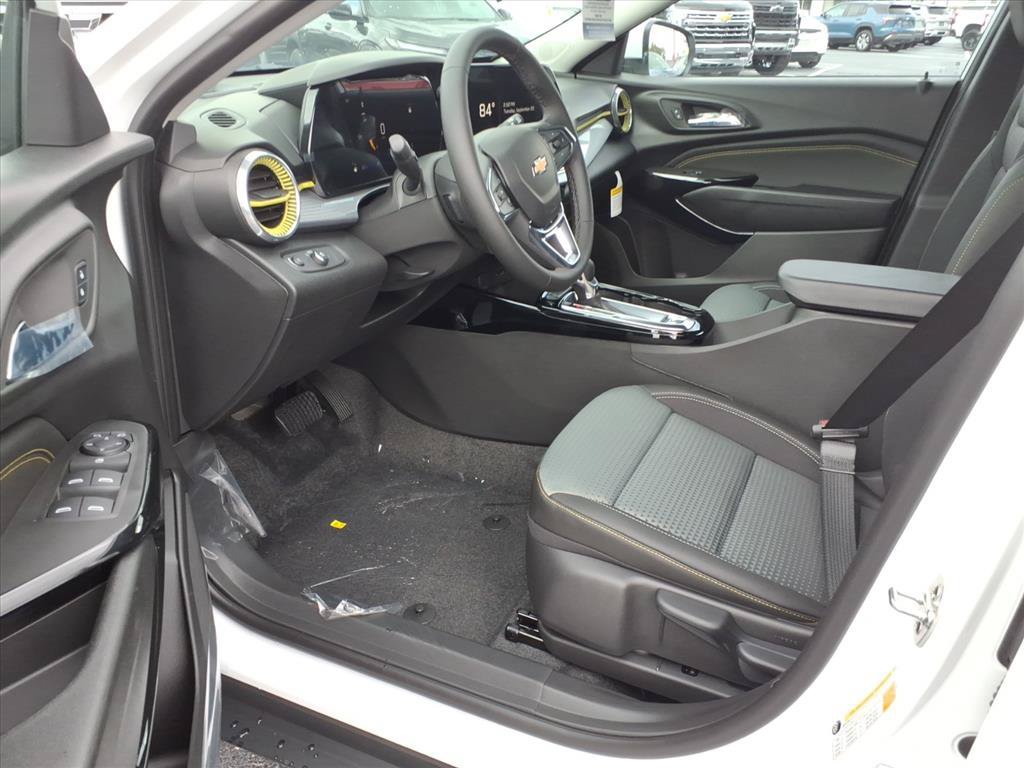 New 2026 Chevrolet Trax LT w/ Driver Confidence Package FWD image 11