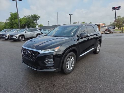 Used 2020 Hyundai Santa Fe SEL FWD image 2