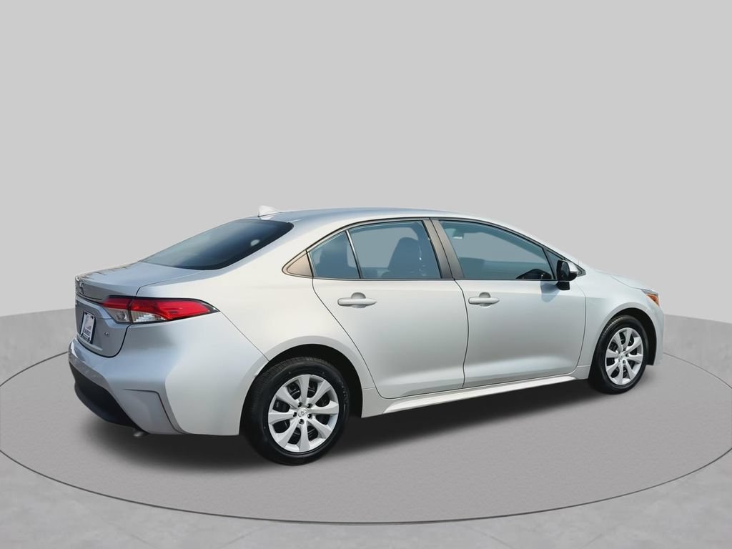 Used 2024 Toyota Corolla LE FWD image 10