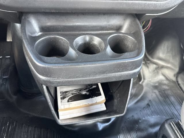 Used 2014 Chevrolet Express 2500 RWD image 18