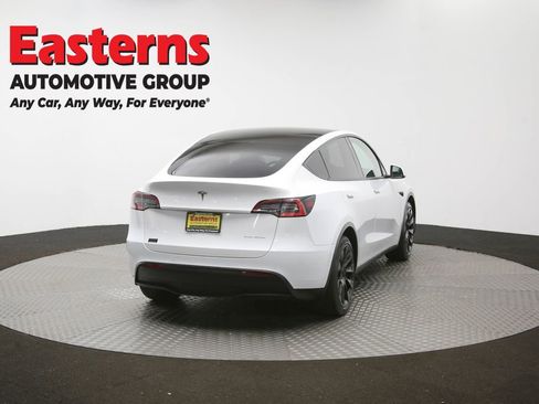Used 2021 Tesla Model Y Long Range AWD/4WD image 34
