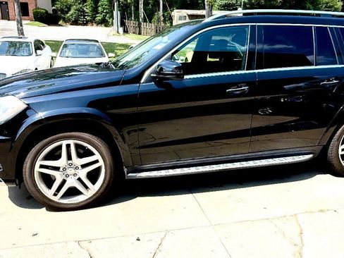 Used 2014 Mercedes-Benz GL 550 4MATIC image 5