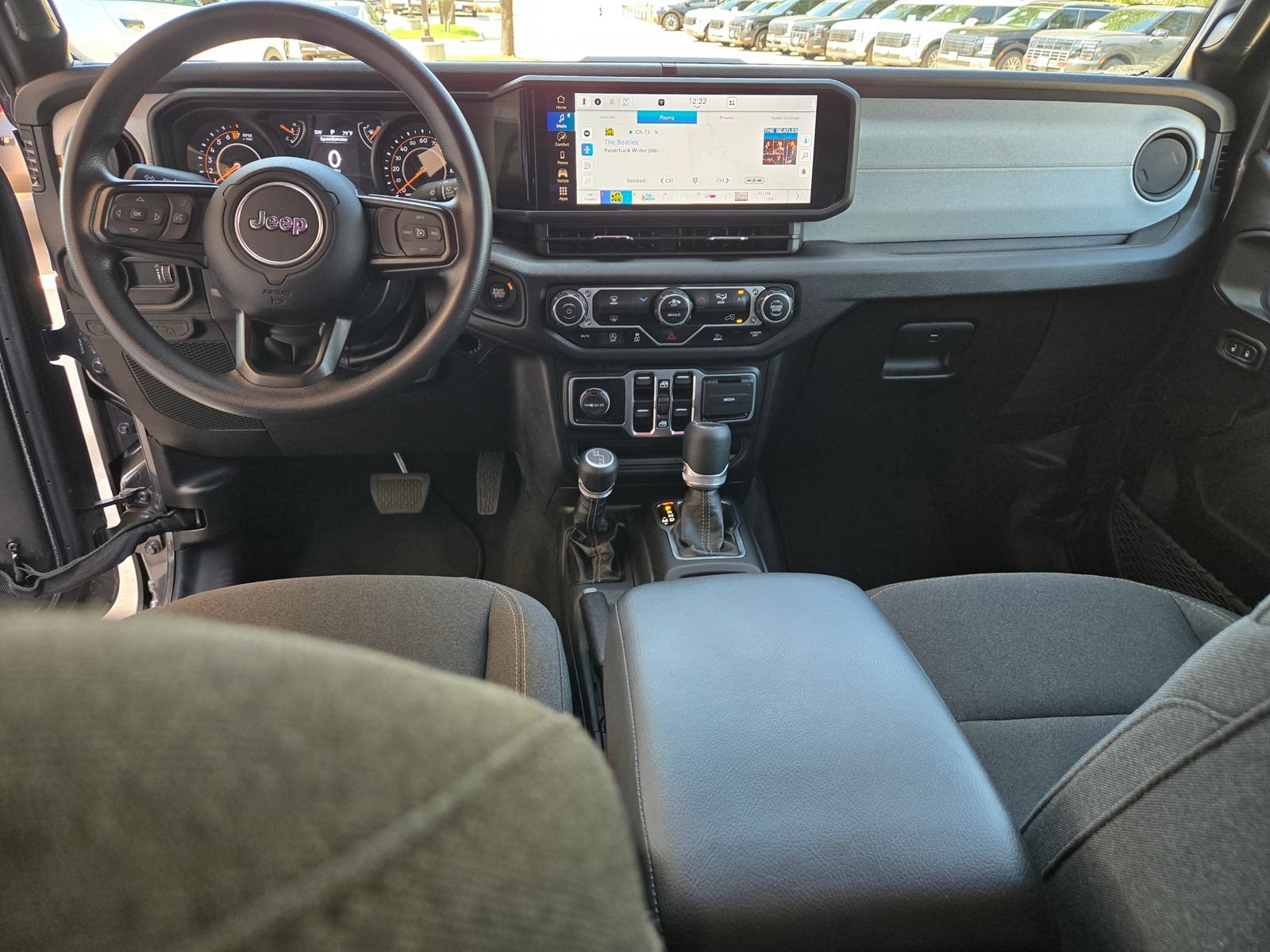 Used 2025 Jeep Gladiator Sport AWD/4WD image 8
