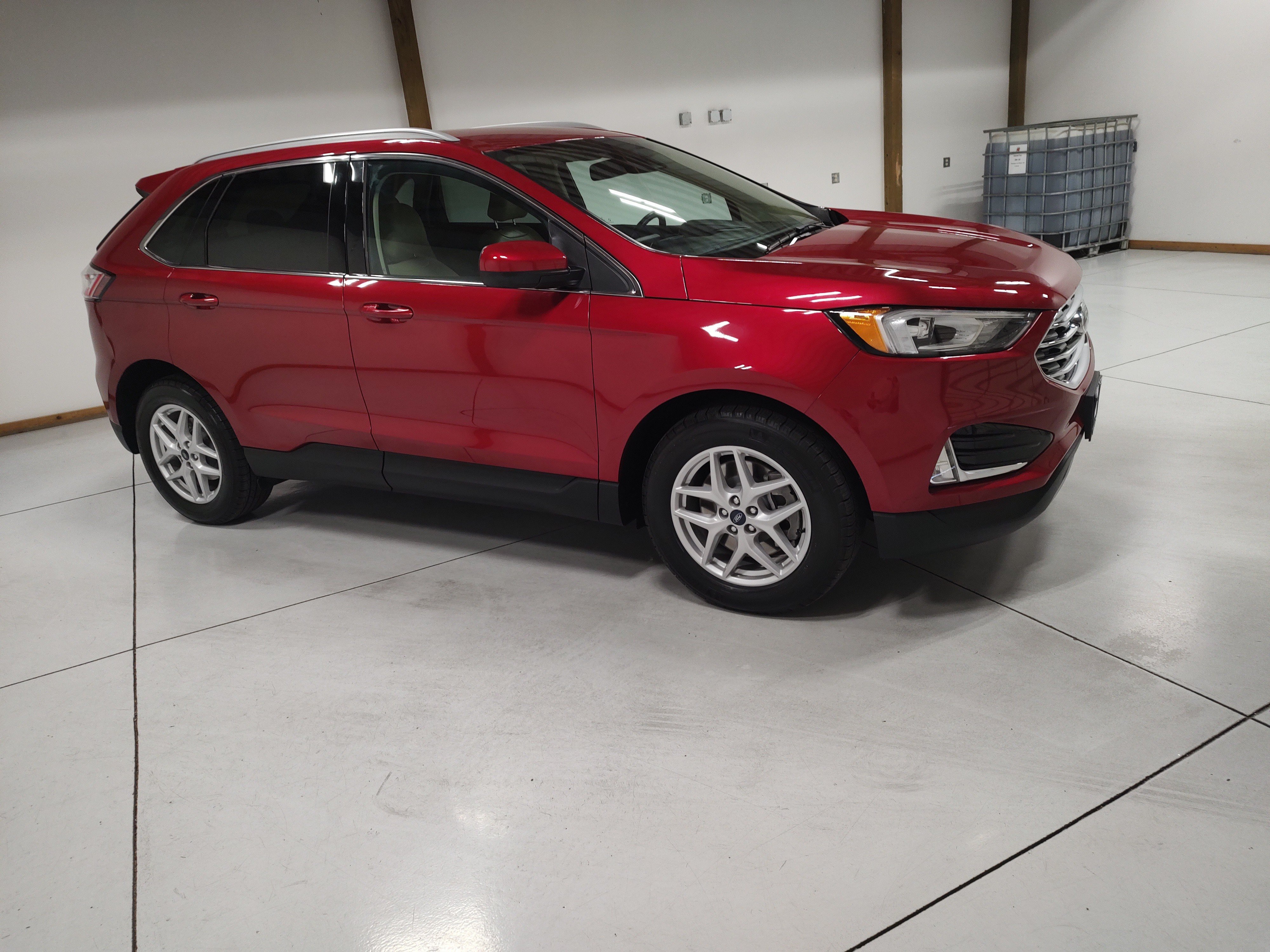 Used 2021 Ford Edge SEL w/ Convenience Package FWD image 2