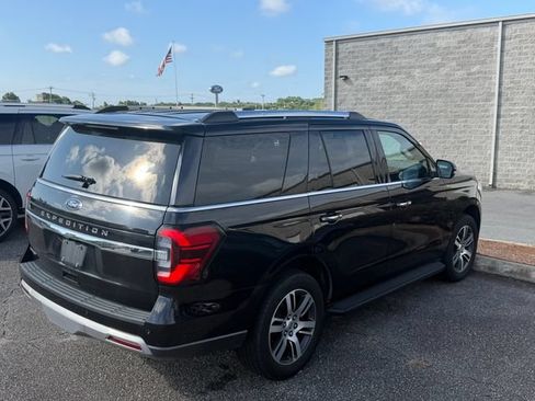 Used 2024 Ford Expedition Limited AWD/4WD image 6