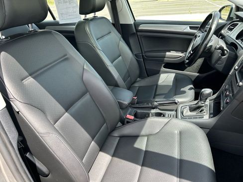 Used 2016 Volkswagen Golf SE w/ Lighting Package image 13