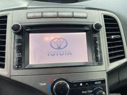 Used 2013 Toyota Venza LE image 16