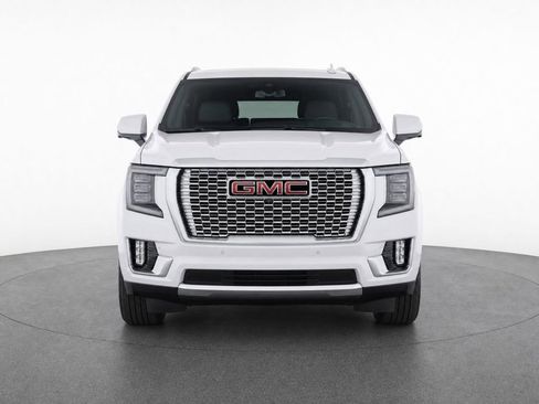 Used 2023 GMC Yukon XL Denali AWD/4WD image 5
