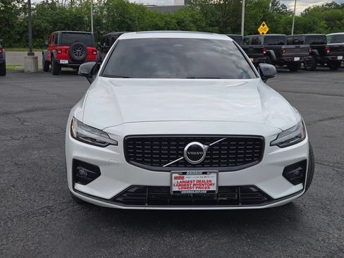 Used 2024 Volvo S60 B5 Core FWD image 5