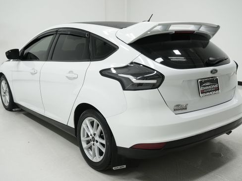 Used 2018 Ford Focus SE image 6