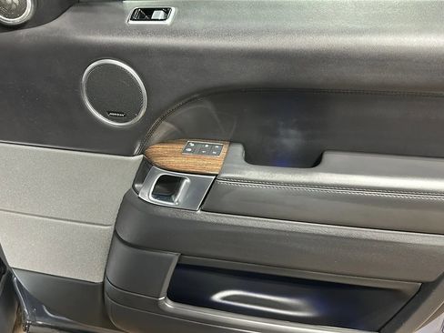 Used 2019 Land Rover Range Rover Sport HSE Dynamic image 19