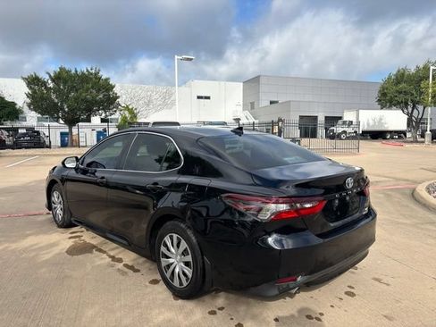 Used 2023 Toyota Camry LE FWD image 7