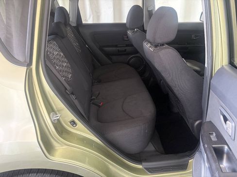 Used 2011 Kia Soul + w/ Audio Pkg FWD image 23