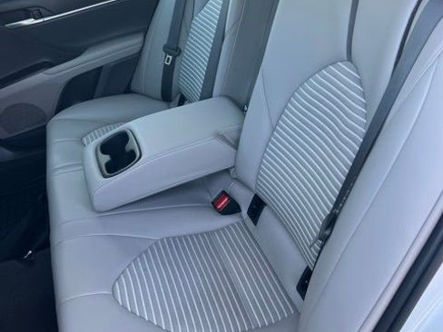 Used 2023 Toyota Camry SE image 13