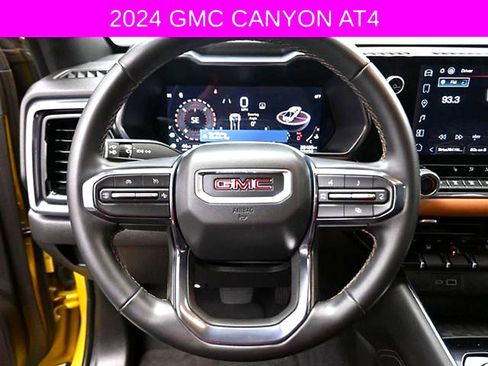 Used 2024 GMC Canyon AT4 AWD/4WD image 31